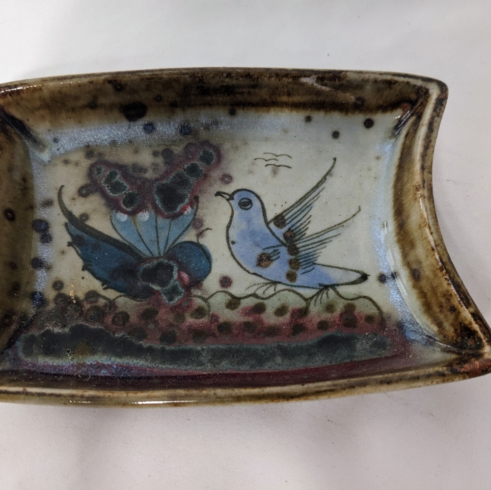 Ken Edwards Pottery (Mexico) Small Stoneware 4 Point Hand-Painted Bird Tray - Picture 5 of 8